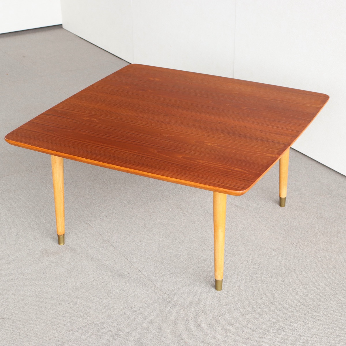 ☆北欧ヴィンテージ ／ チークカフェテーブル ヴィンテージ家具 北欧ビンテージ チーク材 ナチュラルモダンな