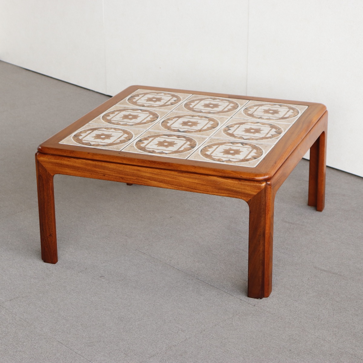 ジープランG-PLANのコーヒーテーブル