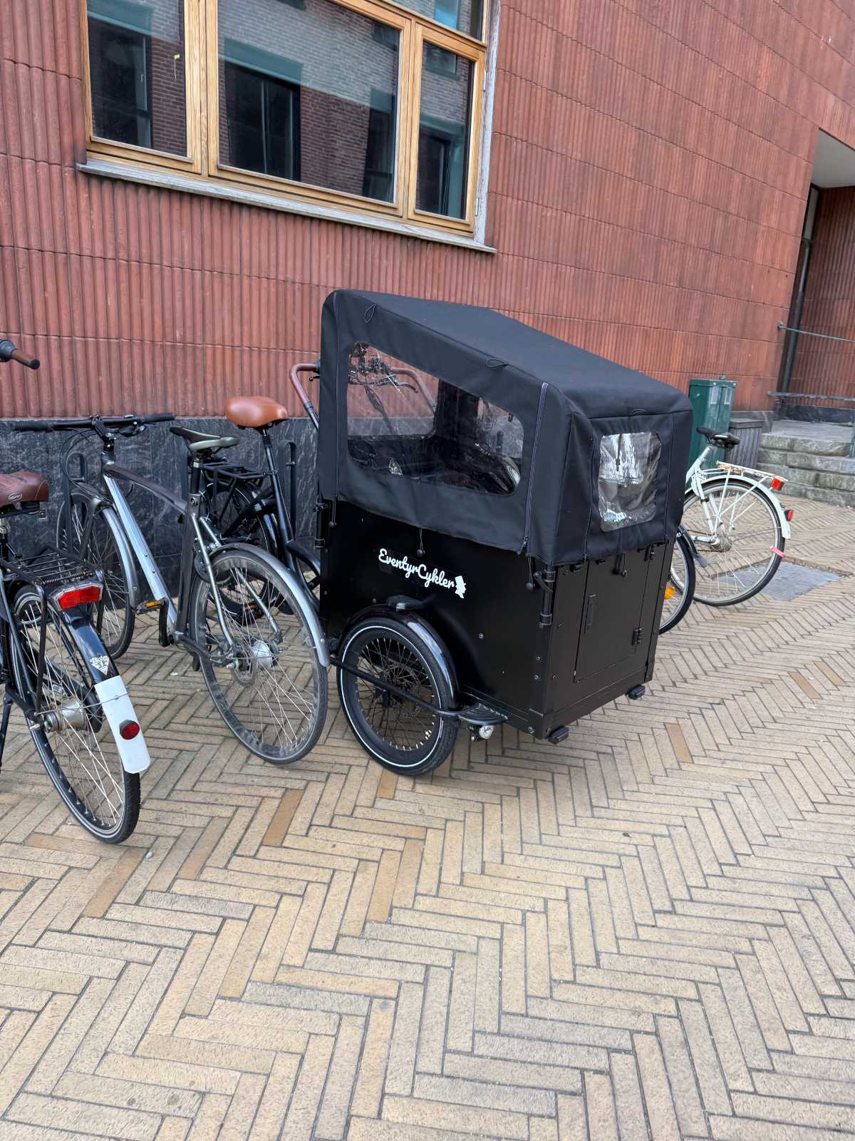 デンマークのヴィンテージ家具仕入れの写真