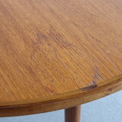 ジープランG-PLANのダイニングテーブル