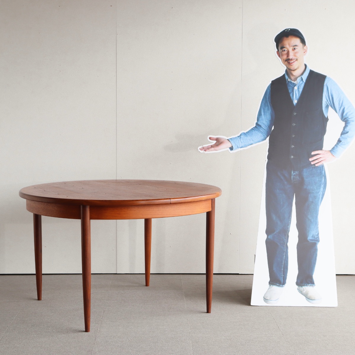 ジープランG-PLANのダイニングテーブル