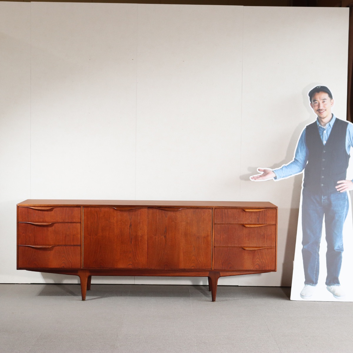 マッキントッシュMacintoshのサイドボード