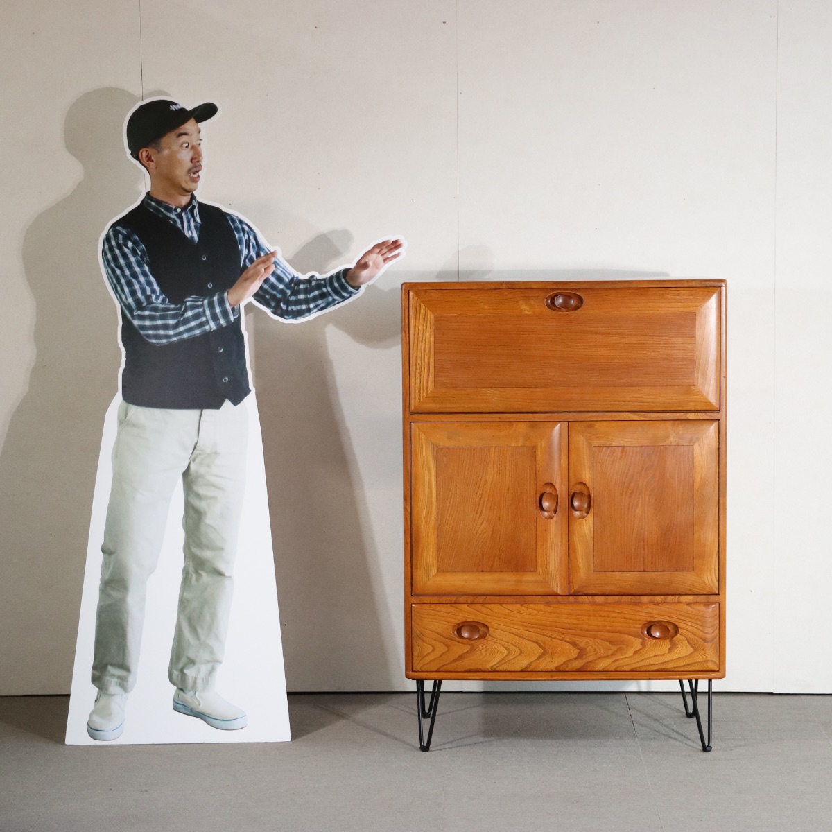 アーコールERCOLのキャビネット