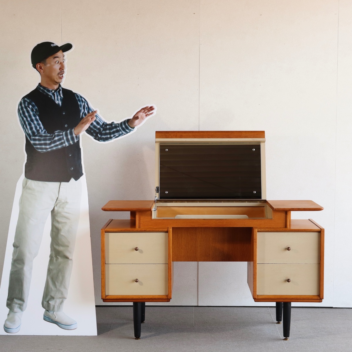 ジープランG-PLANのデスク