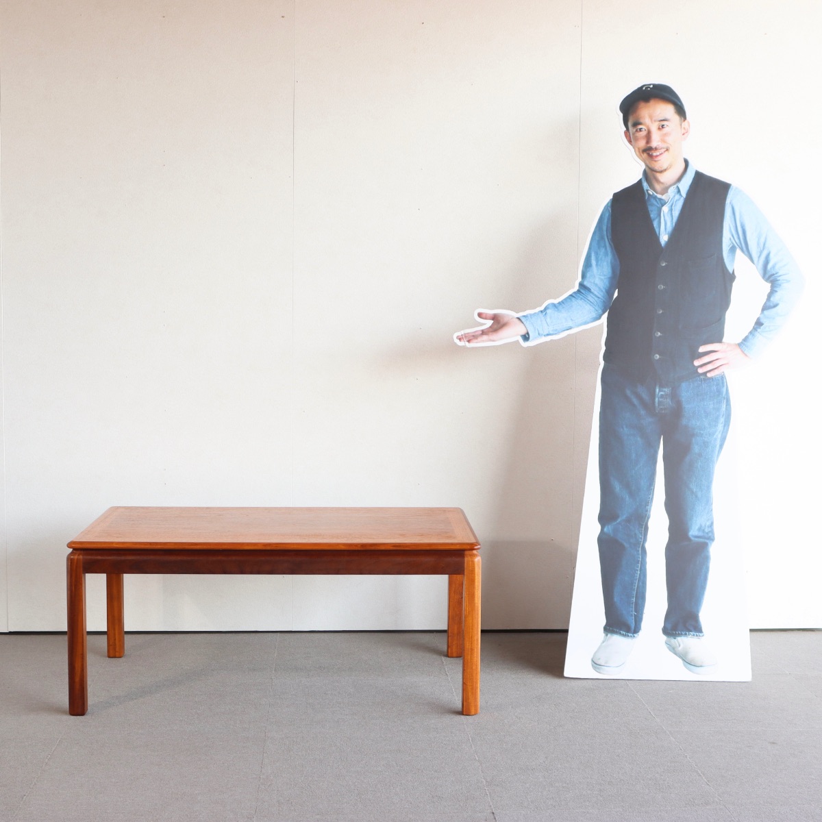 ジープランのコーヒーテーブル