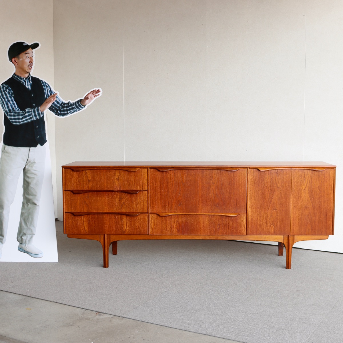 サトクリフオブトッドモーデンSUTCLIFFE OF TODMORDENのサイドボード