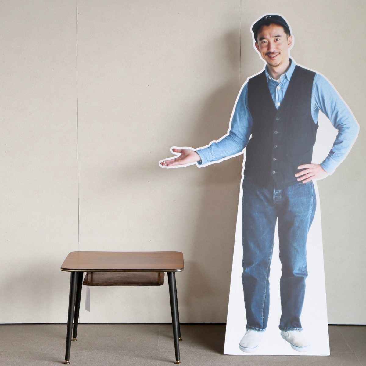 英国ヴィンテージのコーヒーテーブル