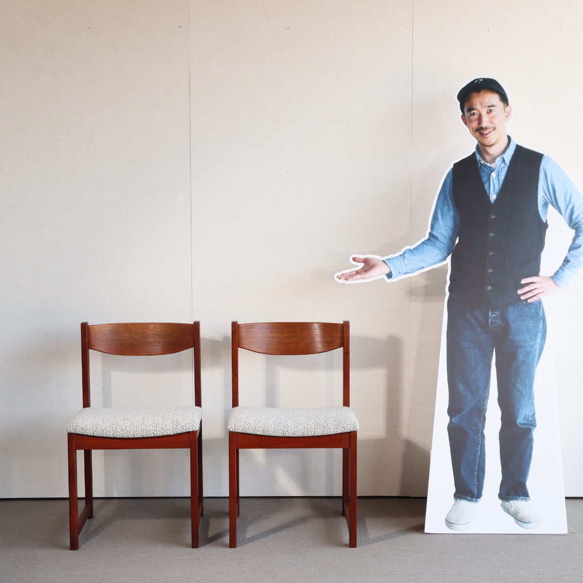 英国ヴィンテージのチーク材のチェア