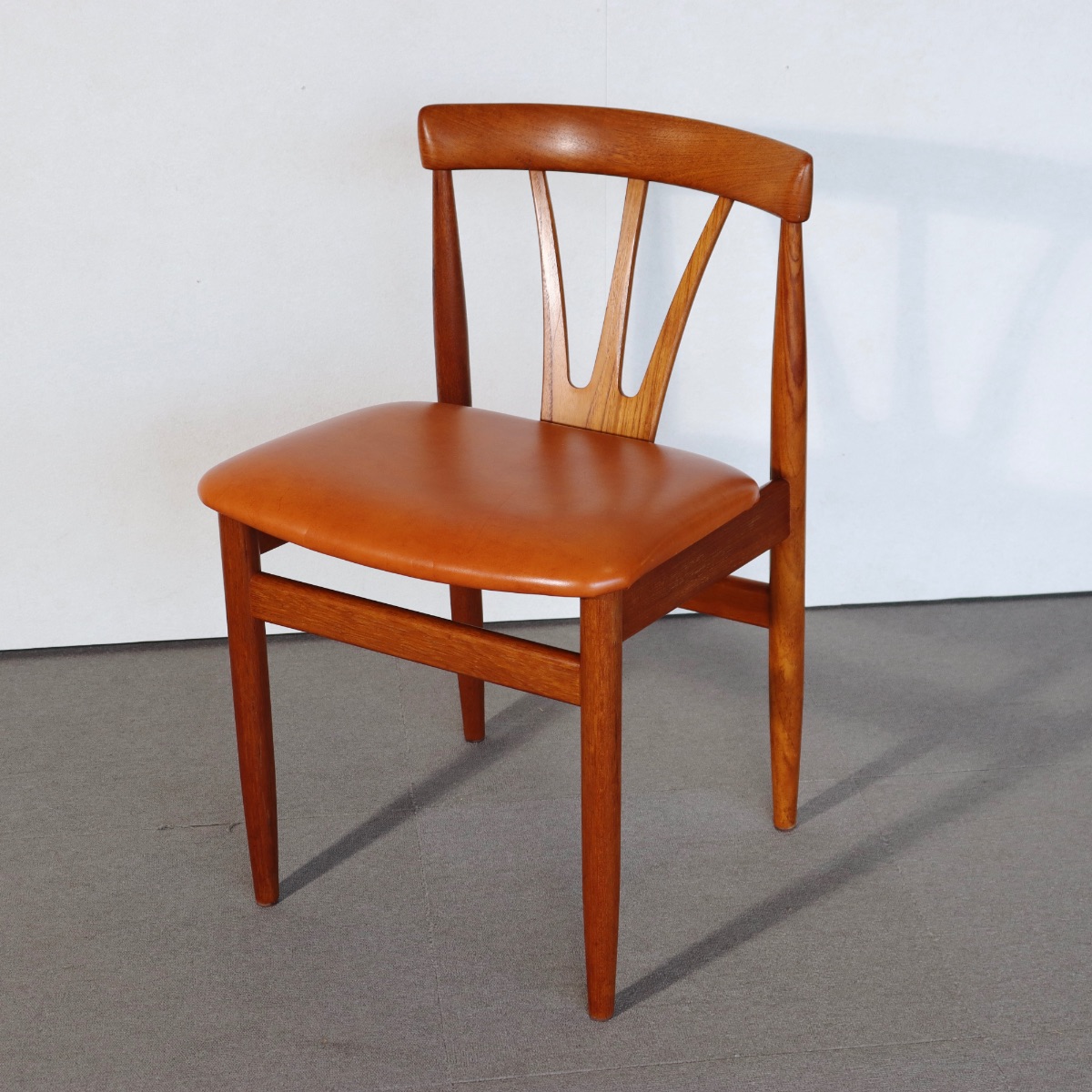 北欧ヴィンテージのダイニングチェア