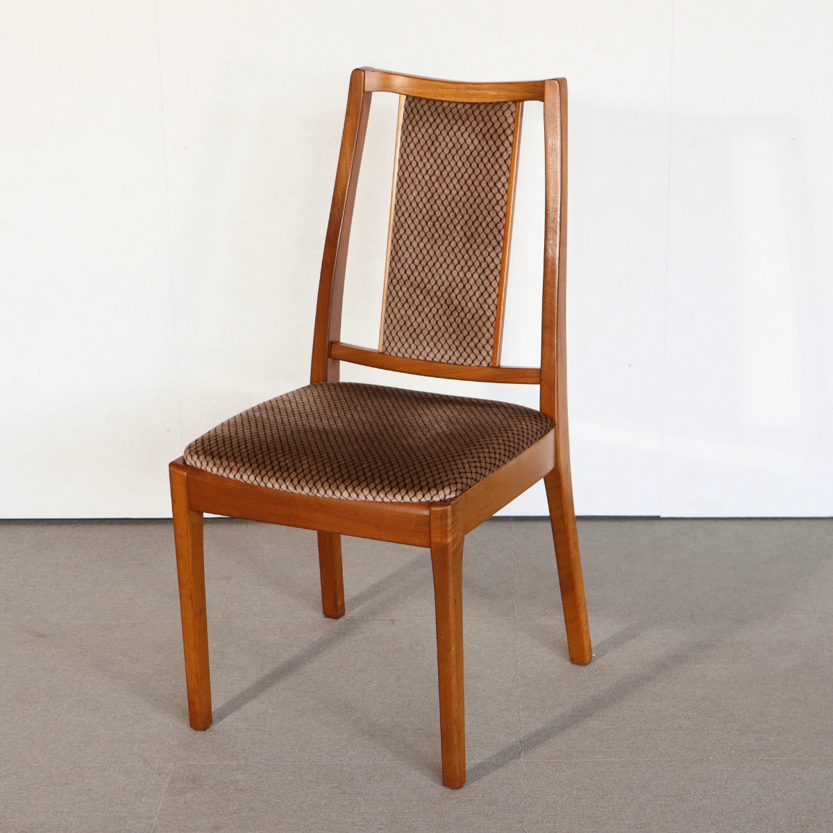 ネイサンNathanのチェア